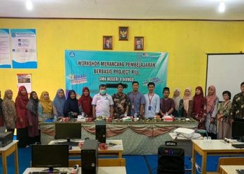 Kegiatan kurikulum teknik sepeda motor Honda, implementasi link and macth dunia pendidikan serta dunia industri yang dilakukan Sinsen di SMK 9 Bungo. [Dok Sinsen]