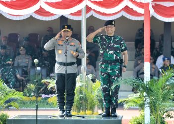 Irjen Pol Toni Harmanto saat memimpin pembukaan Kampus Kebangsaan TNI-Polri yang di SPN Mojokerto.