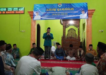 Wagub saat melakukan Safari Ramadhan di Masjid Darussalam SK.4 Kanan Kelurahan Rantau Indah, Kec. Dendang, Tanjabtim Senin (01/04/2024) (Foto: Novriansah - Kominfo)