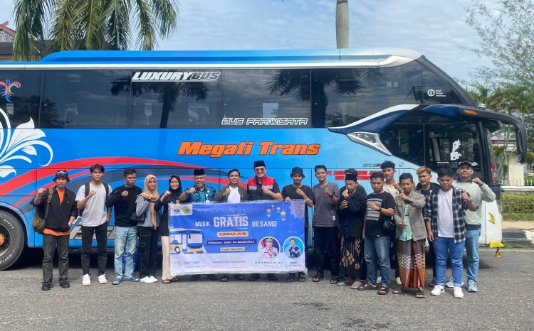 Pelepasan Mudik Gratis untuk Warga Jambi dan Mahasiswa di Perantauan di Terminal Alam Barajo, Kota Jambi, Jum’at (05/04/2024). (Foto : Erict - Kominfo)