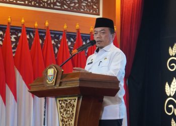 Gubernur saat menghadiri Pelantikan Pengurus Pusat (IKA-UNJA Periode 2023-2027 di Auditorium Rumah Dinas Gubernur Jambi, Sabtu, (11/05/2024). (Foto: Novriansah - Kominfo)