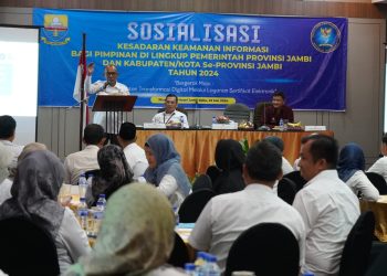 Kegiatan Sosalisasi Kesadaran Keamanan Informasi Bagi Pimpinan di Lingkup Pemerintah Provinsi Jambi dan kabupaten di Hotel Shang Ratu, Rabu (22/05/2024). (Foto : Erict - Kominfo)