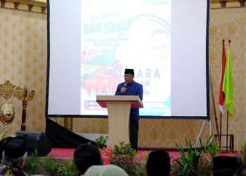 Wagub saat menghadiri Halal Bihalal HKKN Provinsi Jambi di Gedung BPCC) Jambi, Kamis (23/05/2024). (Foto: Sobirin- Kominfo)