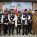 Wagub Sani saat Lepas 450 Jemaah Calon Haji Kloter 22 di Asrama Haji Kota Baru Jambi, Senin (03/06/2024) (Foto: Novriansah - Kominfo)