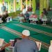 Warga Binaan Pemasyarakatan Lapas Kelas IIA Jambi tengah mengikuti kegiatan Khataman Al-Qur’an dengan khusyuk, sebagai bagian dari program pembinaan rohani, Jumat (30/5/2025). (Dok. Firdaus)