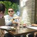 Tresno Riadi, vokalis Tipe-X, saat ngobrol santai bareng awak media di salah satu hotel di Kota Jambi, Kamis (29/5/2025). (Dok. Nahar)