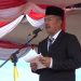 Bupati Kerinci, Monadi,, saat memimpin upacara peringatan Hari Kebangkitan Nasional ke-117 di halaman Kantor Bupati Kerinci, Selasa (20/5/2025). (Dok. Sptenanus - JT)