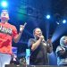 Andika (kiri) bersama Wali Kota Jambi Dr. H. Maulana tampil enerjik di panggung Tumpah Ruah Fest 2025 Minggu malam (1/6/2025). (Dok. Yola)