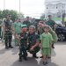 Kasad Jenderal TNI Maruli Simanjuntak, M.Sc., berpose bersama anak-anak TK Kartika dan anggota Persit Kartika Chandra Kirana saat kunjungan kerja di wilayah Korem 042/Gapu, Jambi, Selasa (3/6/2025).(Foto: Dispenad)