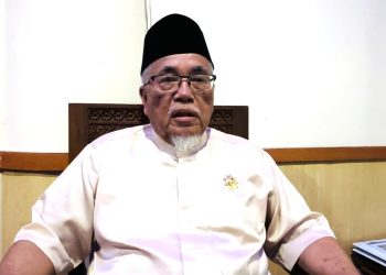 Wakil Ketum LAM Provinsi Jambi, Hasan Basri Hamid saat memberikan keterangan pers diruang kerjanya, Selasa (03/05/2025).(Dok.Stepanus Hendra) 