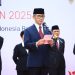 Ketua Dewan Komisioner OJK, Mahendra Siregar, menyampaikan amanat dalam upacara peringatan Hari Lahir Pancasila 2025 yang digelar di halaman Gedung Soemitro Djojohadiksumo, Kompleks Kementerian Keuangan, Jakarta, Senin (2/6/2025). (Foto: Humas OJK)