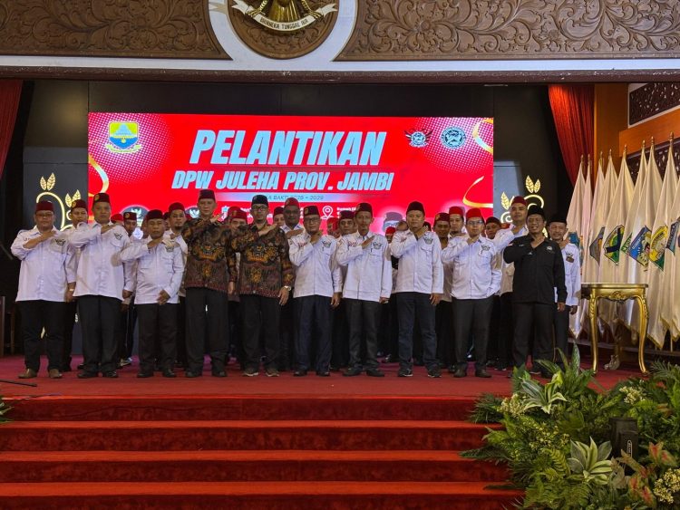 Pelantikan pengurus DPW JULEHA Provinsi Jambi masa bakti 2025–2029 di Rumah Dinas Gubernur Jambi, Senin (2/6/2025). (Dok .Daus)