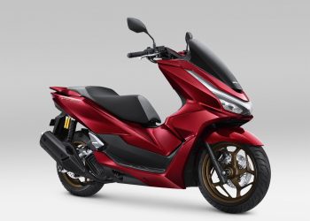New Honda PCX160 tampil dengan desain mewah dan fitur canggih. Foto: Dok. Honda Indonesia)