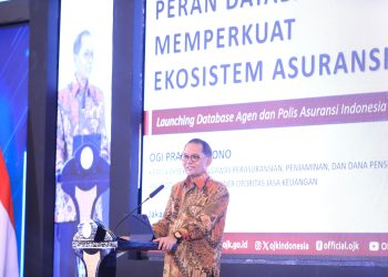 Kepala Eksekutif OJK, Ogi Prastomiyono, menyampaikan sambutan dalam peluncuran Database Agen dan Polis Asuransi Indonesia di Jakarta, Senin (30/6/2025). (Dok. Humas OJK Jambi)