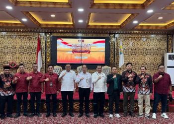 FKPT Jambi bersama BNPT RI menggelar kegiatan Rembuk Merah Putih di Kantor Gubernur Jambi, Rabu (9/7/2025), dengan melibatkan tokoh masyarakat, jurnalis, dan pemuda lintas sektor. (Dok.Nahar)