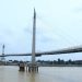 Jembatan pedestrian Gentala Arasy yang membentang di atas Sungai Batanghari, Jambi. (Dok. Stepanus)