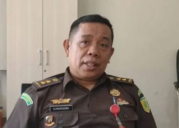 Kepala Seksi Pidana Khusus Kejari Jambi, Soemarsono, memberikan keterangan terkait penyelidikan dugaan penyimpangan dana penyertaan modal Rp10 miliar di PT Siginjai Sakti, Senin (4/8/2025). (Dok. Stepanus)