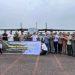 Sejumlah pejabat dan personel gabungan dari APP Group, BMKG, TNI AU, BPBD, serta instansi terkait berfoto bersama di depan pesawat sebelum pelaksanaan Operasi Modifikasi Cuaca di Bandara Sultan Thaha, Jambi, Minggu (10/8/2025). (Dok. Nahar)