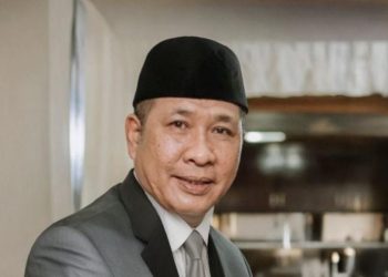Ketua Tenaga Ahli Gubernur Jambi 2025, Ir. H. Syarasaddin, M.Si, saat memberikan keterangan terkait dampak keterlambatan pembangunan jalan khusus batu bara di Jambi, Jumat (15/8/2025). (Dok. Stepanus)