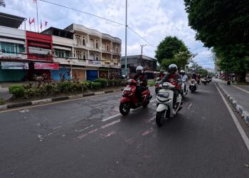 Puluhan bikers Honda mengikuti kegiatan “Convoy Merdeka” bersama PT Sinar Sentosa Primatama (Sinsen) dalam rangka memperingati HUT ke-80 Republik Indonesia di Kota Jambi, Minggu (17/8/2025). (Dok.Stepanus)