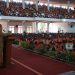 Gubernur Jambi Al Haris memberikan motivasi kepada 7.800 mahasiswa baru Universitas Jambi dalam kegiatan Pengenalan Kehidupan Kampus Mahasiswa Baru (PKKMB) 2025 di Balairung UNJA Mendalo, Muaro Jambi, Senin (11/8/2025). (Dok. Yola)