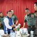 Gubernur Jambi Al Haris bersama Danrem 042/Gapu Brigjen TNI Heri Purwanto dan jajaran saat penutupan Open Tournament Danrem Cup 2025 di Makorem 042/Gapu, Rabu (13/8/2025) sore. (Dok Nahar)