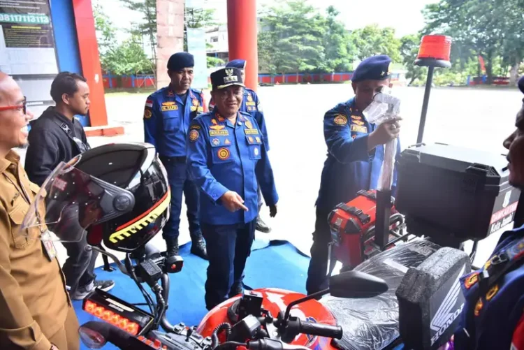 Kendaraan rescue yang diserahkan kepada Dinas Damkartan Kota Jambi, Senin (25/8/2025). (Dok.Daus)