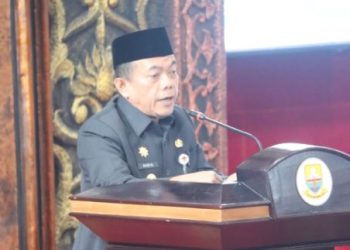 Gubernur Jambi Al Haris menyampaikan imbauan menjaga kondusivitas daerah saat rapat paripurna DPRD Provinsi Jambi, Rabu (3/9/2025). (Dok. Stepanus)