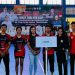 Tujuh atlet Muaythai Jambi bersama pelatih tampil dalam upacara pembukaan Kejurnas Muaythai 2025 di Lombok, NTB, Senin (15/9/2025). (Dok. Daus)