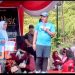 Bupati Kerinci Monadi memberikan sambutan pada kegiatan Car Free Day di Jalur Dua Bukit Tengah, Kecamatan Siulak, Minggu (7/9/2025). (Dok. Deko)
