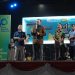 Kepala Diskominfo Provinsi Jambi, Drs. Ariansyah, ME, menyampaikan pesan Gubernur Jambi saat menutup RRI Fest 2025 di halaman RRI Jambi, Minggu (14/9/2025) malam. (Dok. Stepanus)
