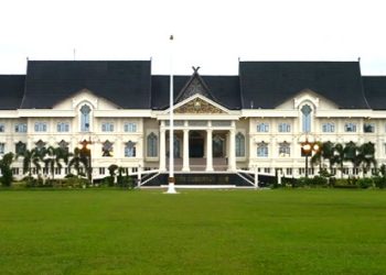 Gedung Kantor Gubernur Jambi, ikon pusat pemerintahan provinsi. (Dok. Stepanus)