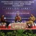 Pirma Satria, Pemred Jambi Ekspres (Kiri), Ridony Gurning, Dirut PT SAS (tengah) Asisten Perekonomian dan Pembangunan Provinsi Jambi Johansyah (kanan) pada Seminar dan diskusi yang digelar oleh SMSI)Provinsi Jambi pada Senin (22/9/2025) (Dok, SMSI)