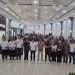 Para peserta FGD berfoto bersama di Aula Ratu Duo Hotel, Kota Jambi, Selasa (23/9/2025), bertepatan dengan peringatan Hari Tani Nasional ke-65. (Dok . Stepanus)
