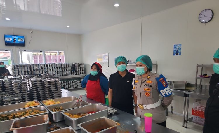 Bidpropam Polda Bengkulu melaksanakan kegiatan pengecekan dan pengawasan pelayanan di Satuan Pelayanan Pemenuhan Gizi (SPPG) Mabes Polri 3 Polda Bengkulu, Selasa (28/10/2025). (Dok.yola)