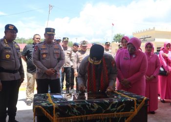 Kapolda Bengkulu Irjen Pol. Mardiyono, S.I.K., M.Si., meresmikan Gedung Barak Siaga Brimob Batalyon C di Bengkulu Utara, Kamis (30/10/2025). (Dok.yola)