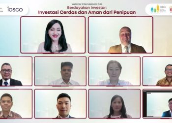 Tangkapan layar webinar internasional OJK bertema “Empowering Investors: Invest Wisely and Stay Safe from Fraud and Scams” yang menghadirkan berbagai narasumber dari lembaga jasa keuangan global dalam rangkaian World Investor Week (WIW) 2025. (Dok. Humas OJK)