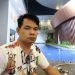 Ketua PARFI Jambi, Mukhtadi Putranusa, saat memberikan apresiasi terhadap film lokal “LANA” yang digarap sineas muda Jambi. (Foto: Dok. Pribadi)