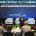 Direktur SDM dan Umum PT Jasa Raharja, Rubi Handojo, memberikan sambutan pada pembukaan Direktorat SUIT Summit 2025 di Ballroom Kantor Pusat Jasa Raharja, Jakarta, Kamis (2/10/2025). (Dok. Humas JR)