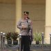 Kapolda Bengkulu Irjen Pol Mardiyono memimpin apel pagi di Lapangan Anton Soejarwo Mapolda Bengkulu, Senin (6/10/2025). (Dok. Yola)