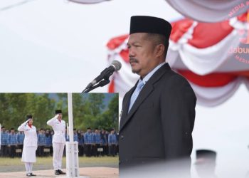 Bupati Kerinci Monadi memimpin upacara peringatan Hari Sumpah Pemuda ke-97 Tahun 2025 di Lapangan Kantor Bupati Kerinci, Bukit Tengah, Kecamatan Siulak, Selasa (28/10/2025). (Dok. Deko)