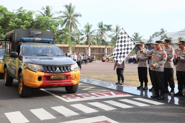 Polda Bengkulu resmi meluncurkan Pamapta SPKT Polres/ta jajaran melalui apel yang digelar di Lapangan Anton Soedjarwo Polda Bengkulu, Kamis (16/10/2025). (Dok.yola)