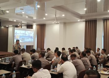 Bidpropam Polda Bengkulu melaksanakan kegiatan sosialisasi Whistle Blower System dan SP4N LAPOR di Aula Hotel Willo Kota Bengkulu, Kamis (30/10/2025). (Dok.yola)