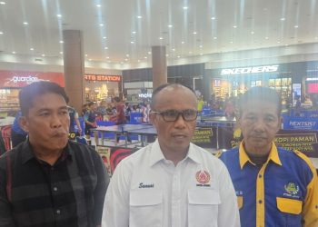 Ketua Koni, Mat Sanusi saat memberikan keterangan usai membuka Kejurprov Tenis Meja Jambi. Rabu (12/11/2025). (Dok.Daus)