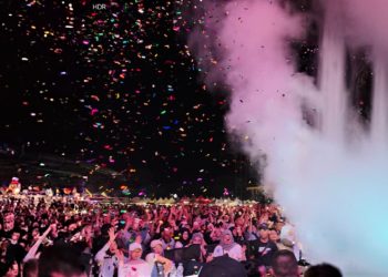 Suasana meriah malam puncak Jambi Mantap Fest 2025 di Eks Arena MTQ Jambi dipadati ribuan penonton. (Dok. Stepanus)