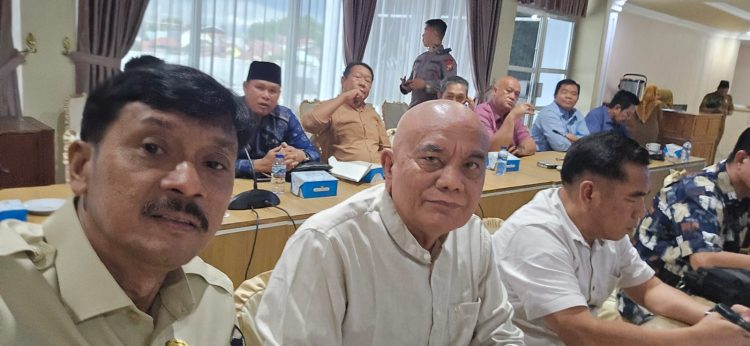 Sikap tegas itu disampaikan Suharto usai mengikuti rapat Banggar DPRD bersama pimpinan dewan dan Tim Anggaran Pemerintah Daerah (TAPD), Senin (2/2/2026). (Dok/yola)