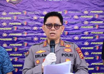Kabid Humas Polda Jambi Kombes Pol. Erlan Munaji memberikan keterangan kepada wartawan terkait peningkatan pengungkapan kasus narkotika oleh jajaran Polda Jambi sepanjang Januari hingga Februari 2026. (Dok. Nahar)
