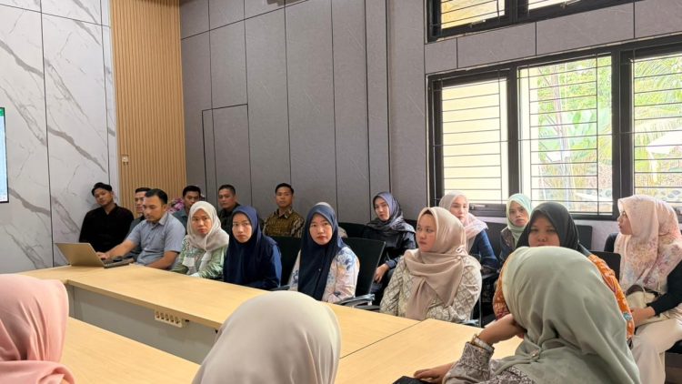 Kantor Pertanahan Kabupaten Bengkulu Tengah menerima laporan kedatangan Pegawai Pemerintah dengan Perjanjian Kerja (PPPK) yang akan bertugas di instansi tersebut, Jumat (6/3/2026). (Foto:Yl)