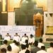 Bupati Blitar Rijanto menghadiri kegiatan Kajian Akad Sore yang dirangkaikan dengan santunan anak yatim piatu dan buka puasa bersama di Masjid Agung Miftahul Jannah, Kecamatan Wlingi, Kabupaten Blitar, Minggu (8/3/2026). (Dok. Edi)