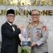 Menteri Haji dan Umrah Dahnil Anzar Simanjuntak dengan Wakapolri Dedi Prasetyo di Jakarta, Kamis (9/4/2026). (Foto:Yola)